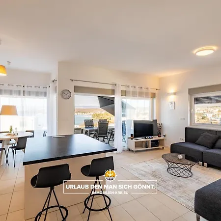 Penthouse Panorama Deluxe In Malinska Apartment Exterior photo