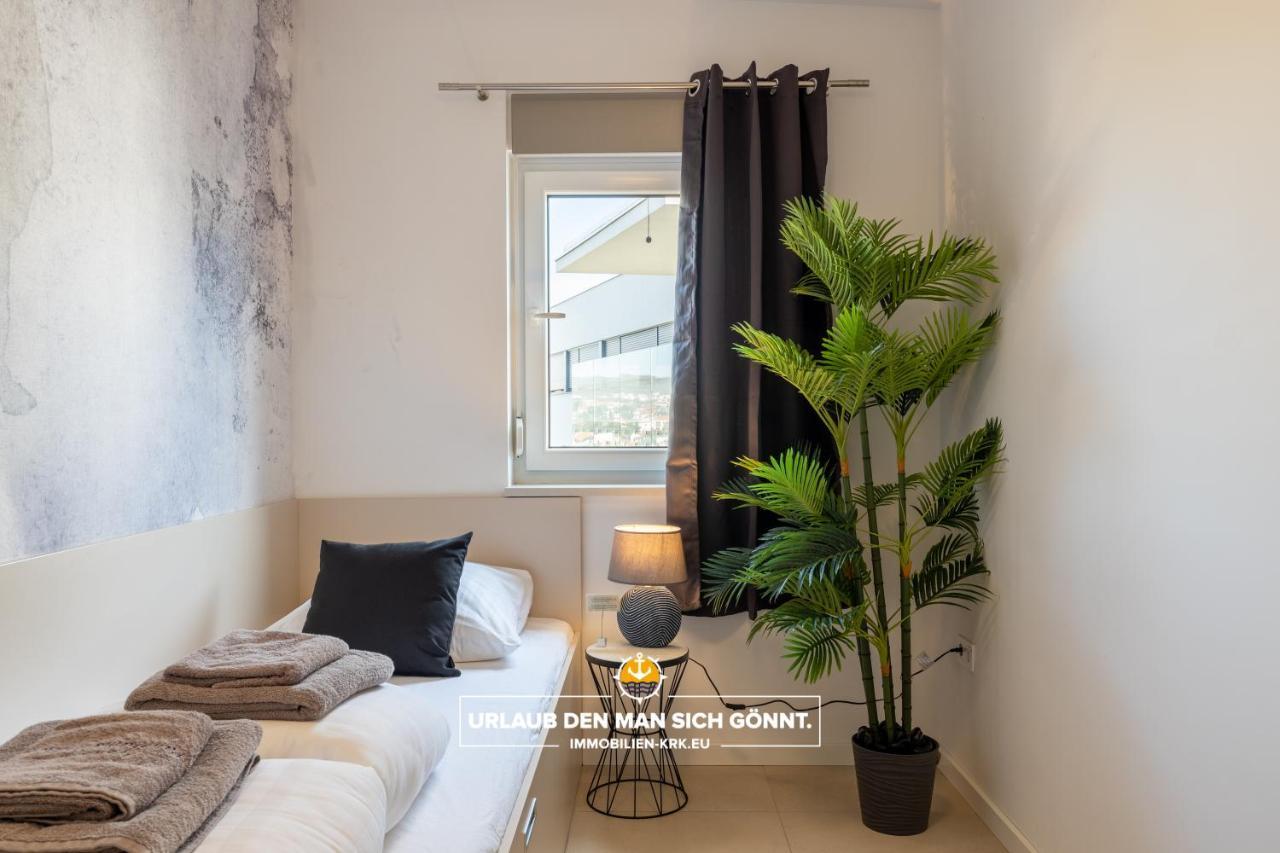 Penthouse Panorama Deluxe In Apartment Malinska